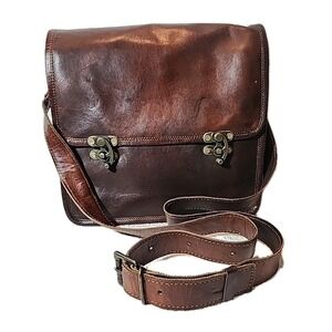 Vintage Leather Saddle Bag Messenger Bag Handmade Shoulder Bag. Rustic Hardware